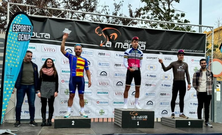 Iván Gomar primer líder de la Volta Ciclista a la Marina al ganar en Dénia