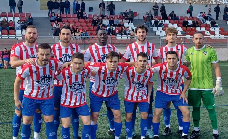 Mario con su gol dio la victoria al CD Jávea ante el Crevillente Deportivo (1-0)