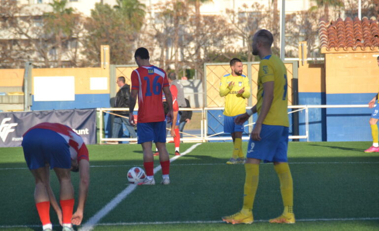 El Santa Pola CF acrecentó la crisis del CD Dénia al ganar por 1 a 3