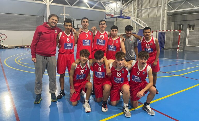 Los cadetes del CD Paidos Dénia se llevaron el derbi ante el CB Ifach Calpe (39-40)