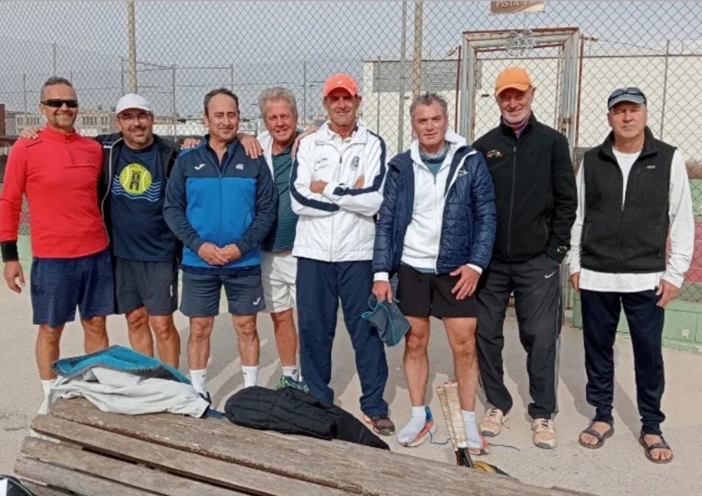 Jornada muy positiva para los diferentes equipos del Club Tenis Dénia