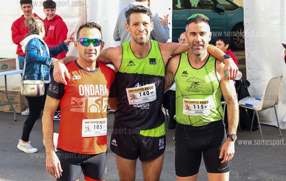 James Whitehead del CA Xàbia triunfador en la «XI San Silvestre de Pego»